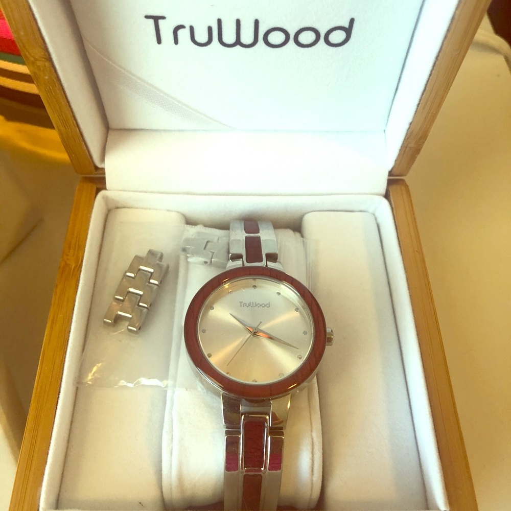 Truwood women’s watch